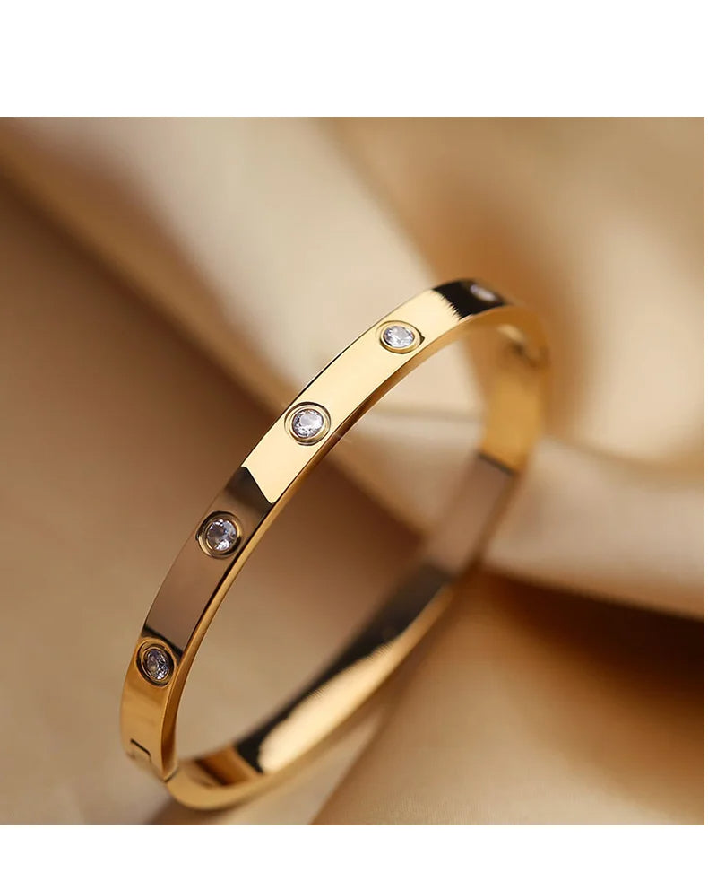 Gentle Bloom Bracelet