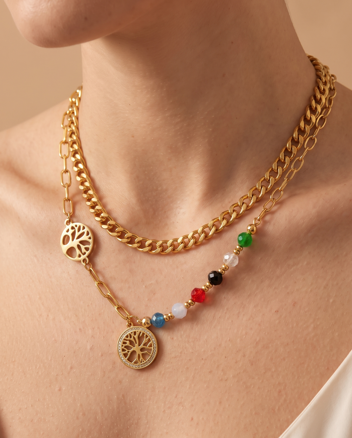 Morning Bliss necklace from the set, worn | Morning Bliss ketting uit de set, gedragen