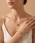 Endless Love 3-Piece Jewelry Set worn on model | Endless Love 3-delige sieradenset gedragen door model