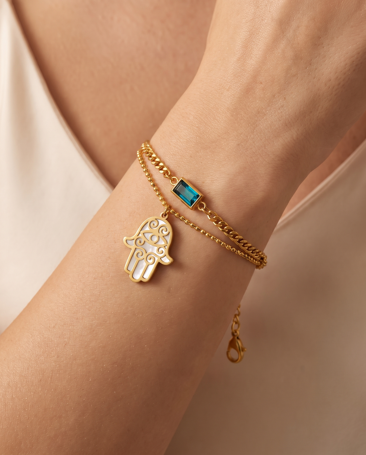 Blush Radiance Bracelet, close-up detail | Blush Radiance armband, close-up detail