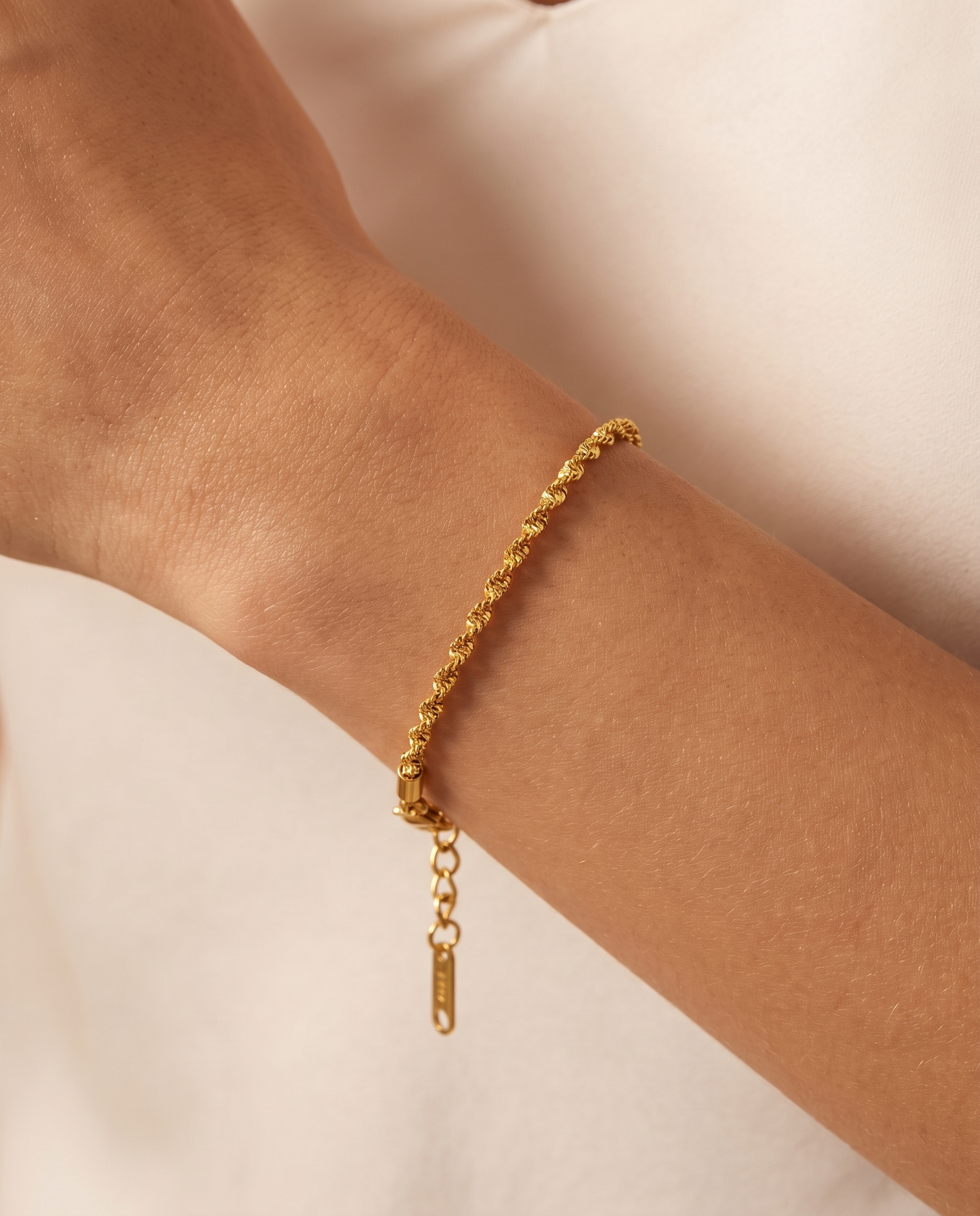Midnight Charm Bracelet, close-up detail | Midnight Charm armband, close-up detail