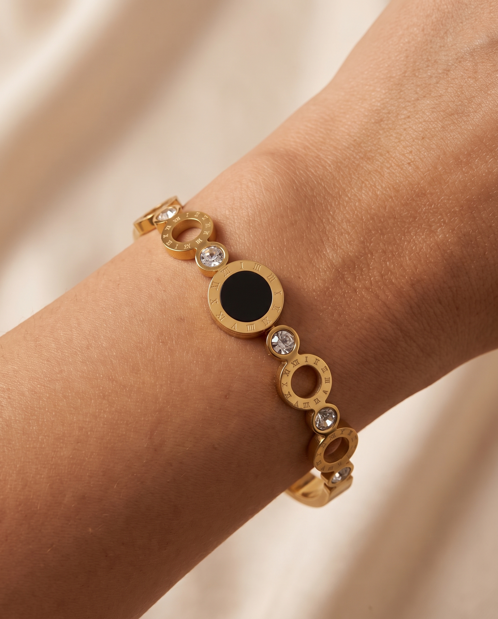 Golden Hour Bracelet, close-up detail | Golden Hour armband, close-up detail