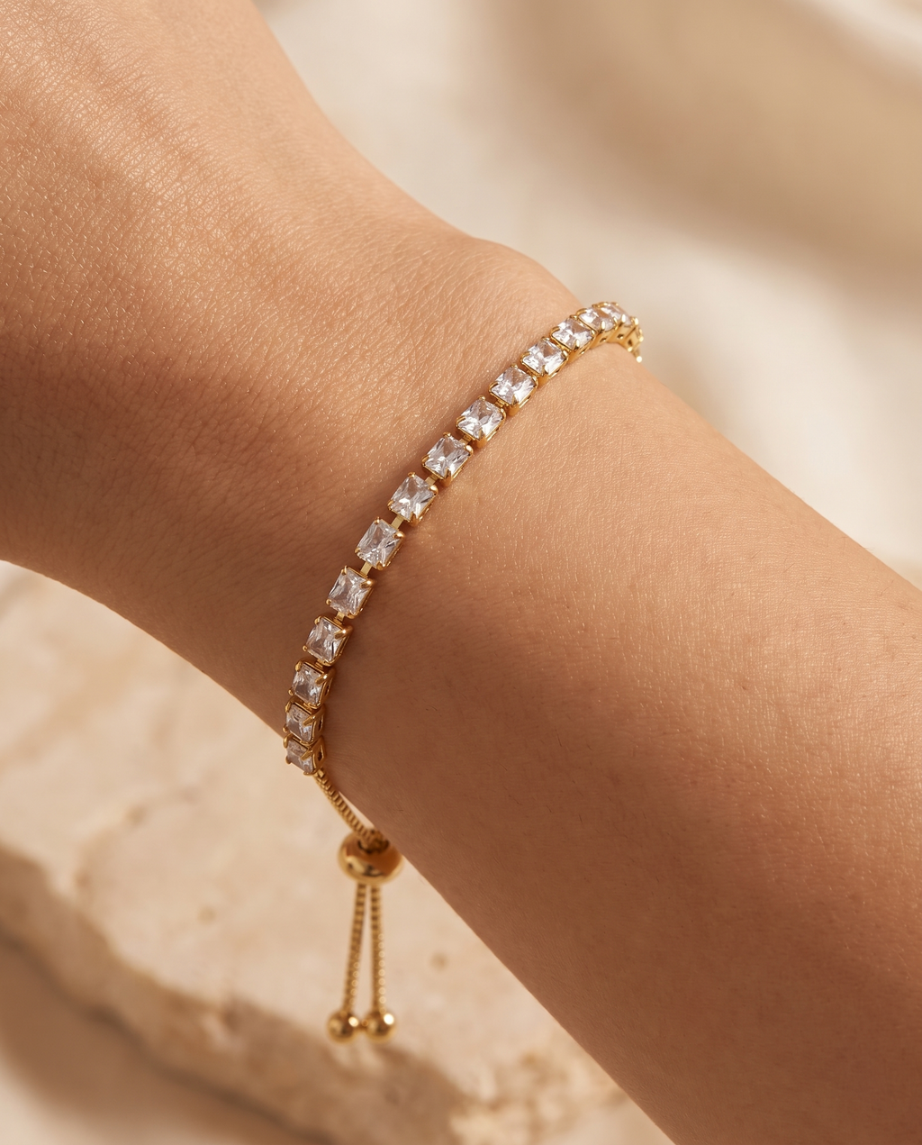Classic Allure Bracelet, close-up detail | Classic Allure armband, close-up detail
