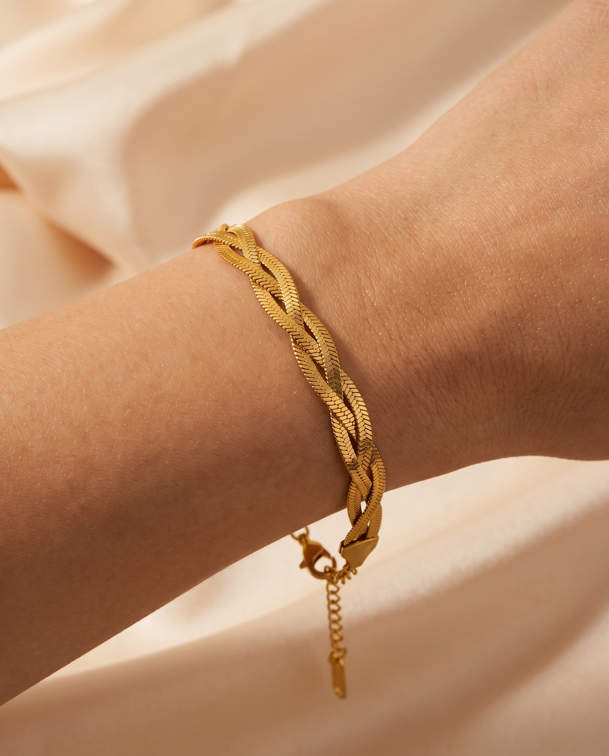 Whispering Sands Bracelet, close-up detail | Whispering Sands armband, close-up detail