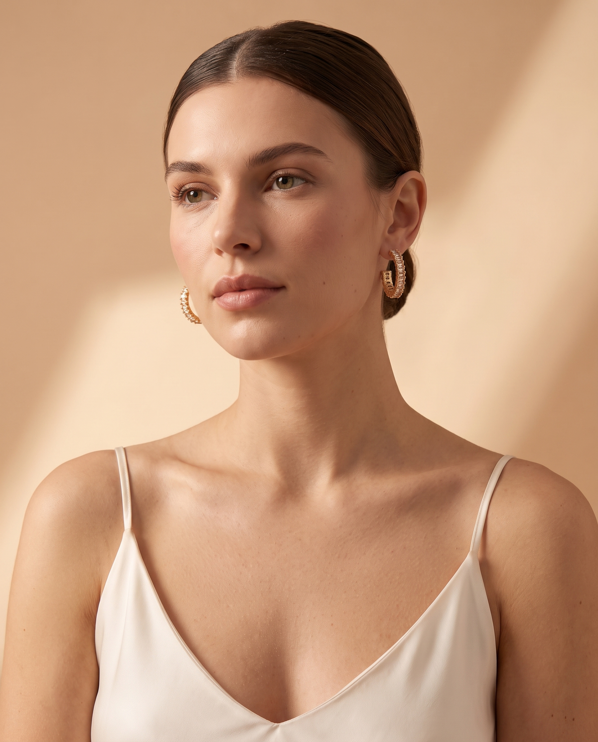 Summer Spark Earring, lifestyle on model | Summer Spark oorbellen, lifestyle op model