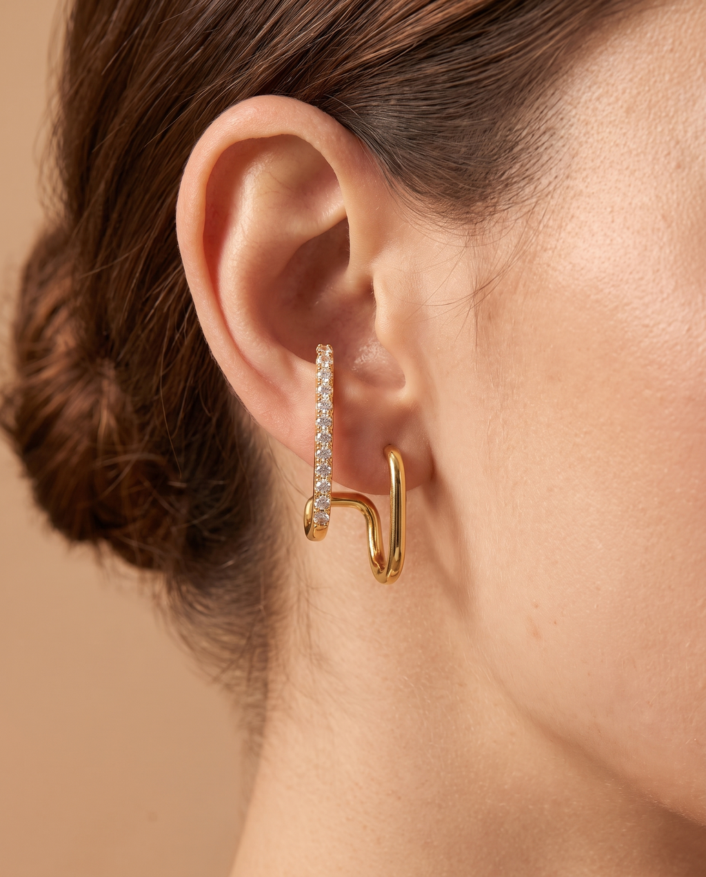 Golden Promise Earring, close-up detail | Golden Promise oorbellen, close-up detail
