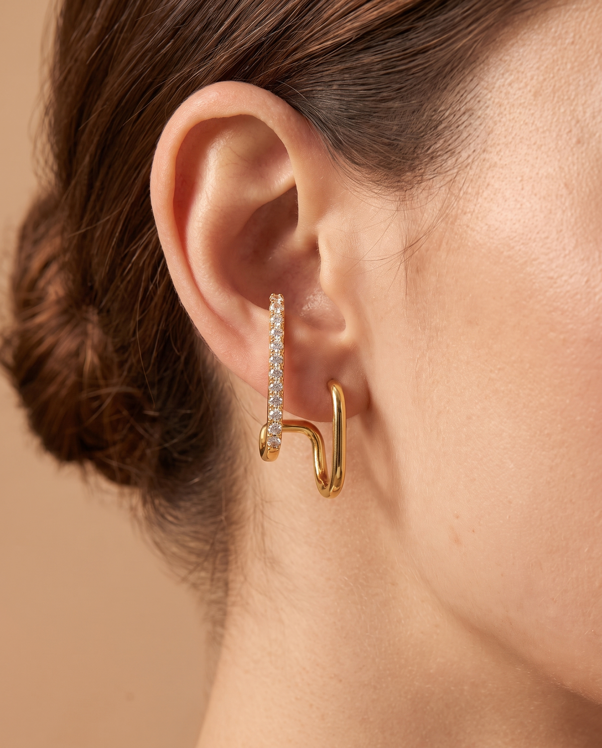 Golden Promise Earring, close-up detail | Golden Promise oorbellen, close-up detail