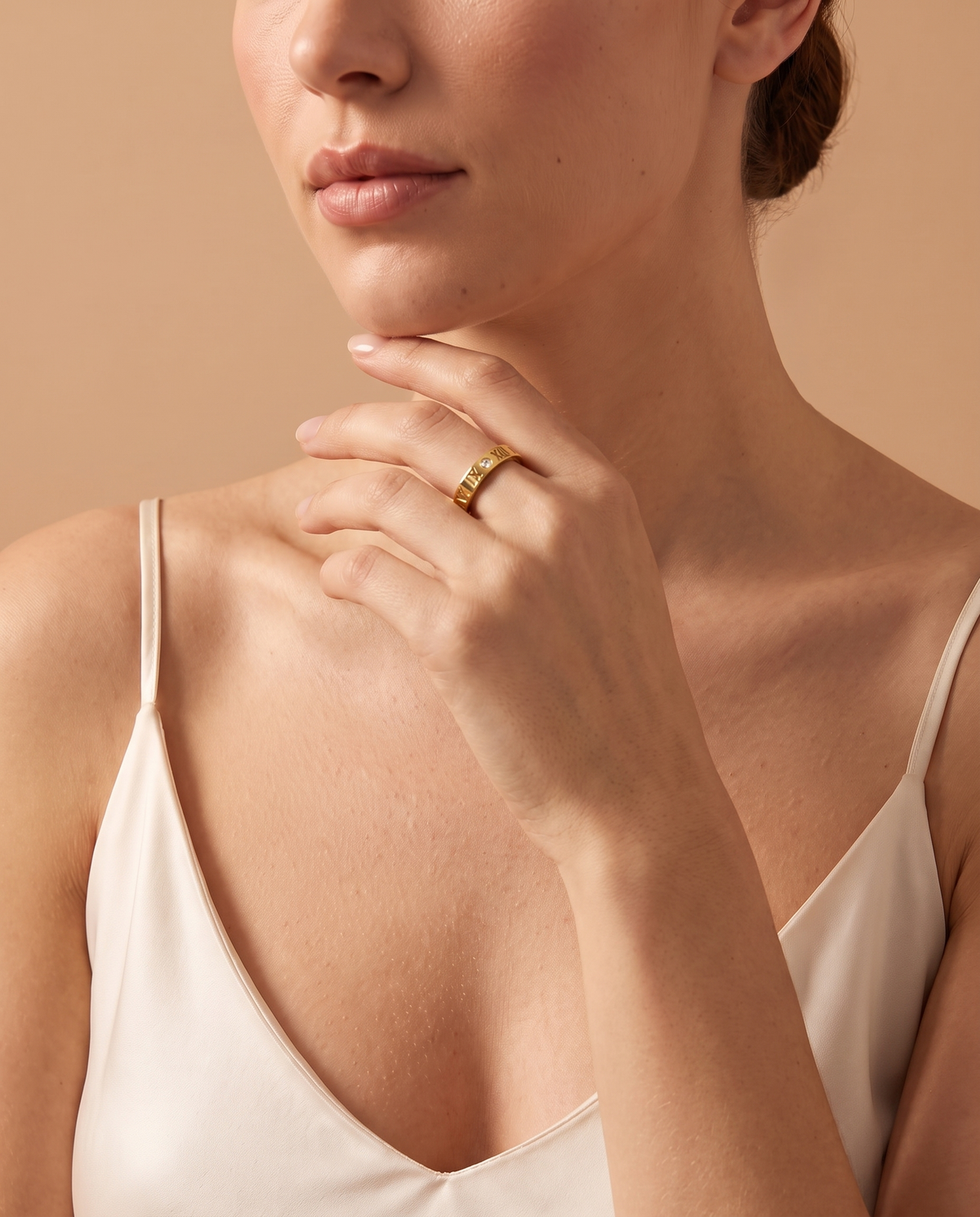 Warm Glow Ring, lifestyle on model | Warm Glow ring, lifestyle op model