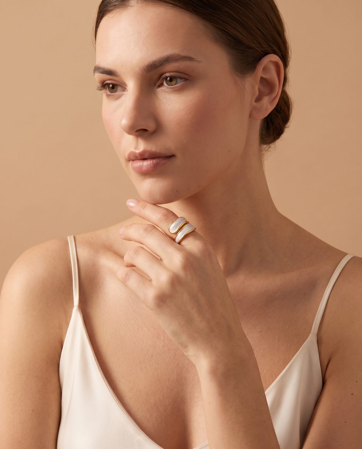 Golden Grace Ring, lifestyle on model | Golden Grace ring, lifestyle op model